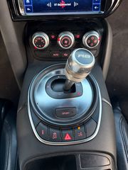 Audi R8 2010-thumb-20