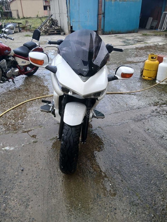 Honda DN-01 2010