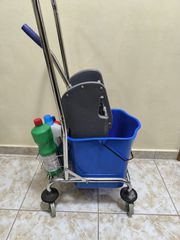 ΣΦΟΥΓΓΑΡΙΣΤΡΑ ΚΟΥΒΑΣ ΜΕ ΡΟΔΕΣ