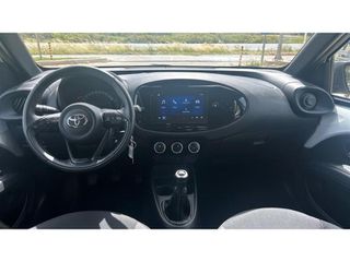 Toyota Aygo 2024 X PLAY-thumb-8