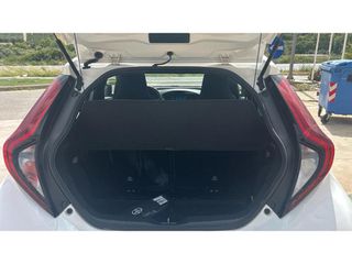 Toyota Aygo 2024 X PLAY-thumb-13