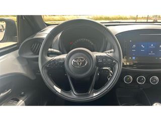 Toyota Aygo 2024 X PLAY-thumb-9