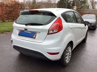 Ford Fiesta 2015-thumb-1