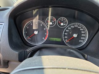 Ford C-Max 2005-thumb-10