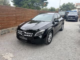 Mercedes-Benz GLA 180 2017-thumb-3