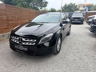 Mercedes-Benz GLA 180 2017-thumb-5