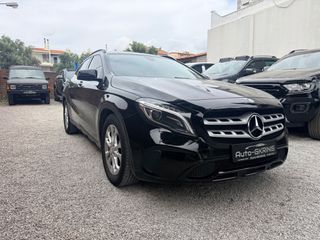 Mercedes-Benz GLA 180 2017-thumb-7