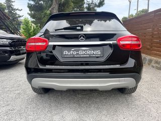Mercedes-Benz GLA 180 2017-thumb-15