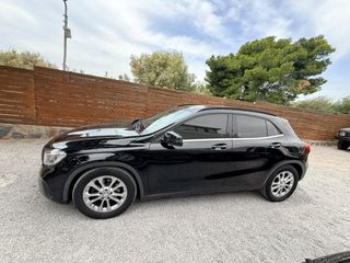 Mercedes-Benz GLA 180 2017-thumb-20