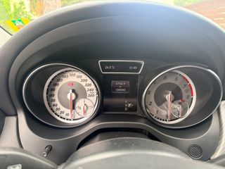 Mercedes-Benz GLA 180 2017-thumb-26