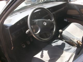 Lancia Delta 1998-thumb-3