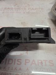 Audi A1 Gateway module 8X0907468A-thumb-1