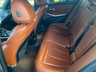 Bmw 330 2021 M performance plugin hybrid-thumb-20