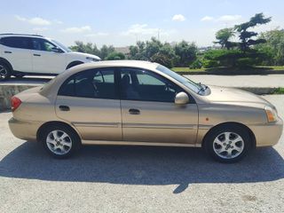 Kia Rio 2003-thumb-3