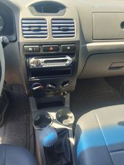 Kia Rio 2003-thumb-5