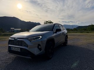 Toyota RAV 4 2021-thumb-1