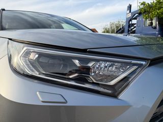 Toyota RAV 4 2021-thumb-4