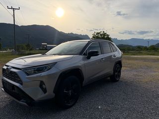 Toyota RAV 4 2021-thumb-10