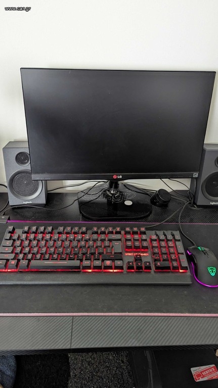 Πωλείται Desktop PC με περιφερειακά