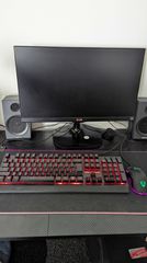 Πωλείται Desktop PC με περιφερειακά