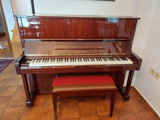 ΠΩΛΕΙΤΑΙ ΠΙΑΝΟ YAMAHA U1A