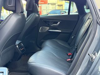 Mercedes-Benz EQE 2023 350  Electric Art-thumb-13
