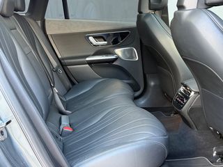Mercedes-Benz EQE 2023 350  Electric Art-thumb-14