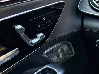 Mercedes-Benz EQE 2023 350  Electric Art-thumb-23