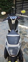Piaggio Beverly 350 2013 sport touring-thumb-1