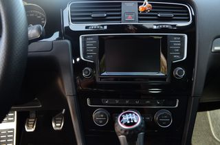 Volkswagen Golf 2015 1400cc R Look 180Hp-thumb-7