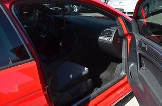 Volkswagen Golf 2015 1400cc R Look 180Hp-thumb-8