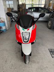 Gilera GP 800 2009 Anniversary-thumb-2