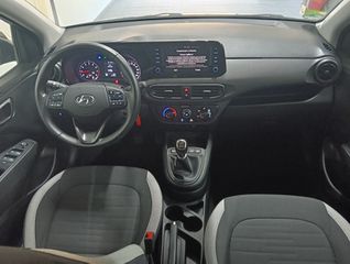 Hyundai i 10 2020 PREMIUM PLUS BI TONE-thumb-39