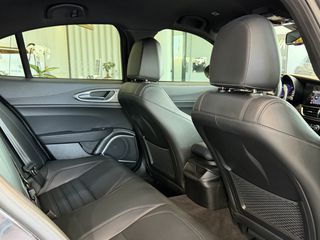 Alfa Romeo Giulia 2022 VELOCE Q4 - VENERIS MOTORS-thumb-64