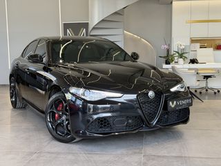 Alfa Romeo Giulia 2022 VELOCE Q4 - VENERIS MOTORS-thumb-3