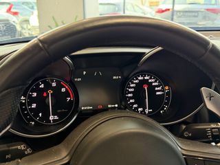 Alfa Romeo Giulia 2022 VELOCE Q4 - VENERIS MOTORS-thumb-41