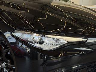 Alfa Romeo Giulia 2022 VELOCE Q4 - VENERIS MOTORS-thumb-8