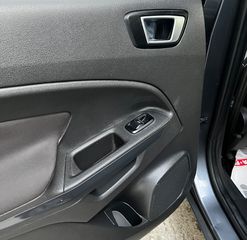 Ford EcoSport 2018 Diesel-thumb-25