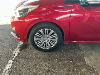 Peugeot 208 2019-thumb-4