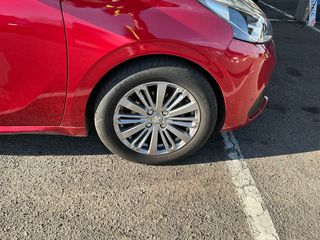 Peugeot 208 2019-thumb-13