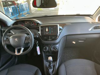 Peugeot 208 2019-thumb-5