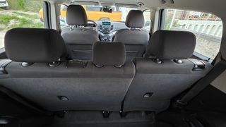 Chevrolet Orlando 2011 7 seats-thumb-10