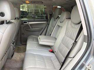 Porsche Cayenne 2005 955 4.5 Turbo Exclusive-thumb-8