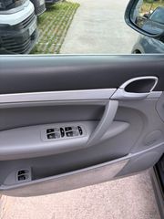 Porsche Cayenne 2005 955 4.5 Turbo Exclusive-thumb-9