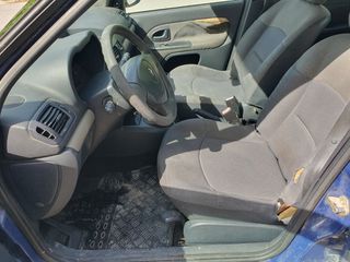 Renault Clio 2005 CLIO 1.2-thumb-10