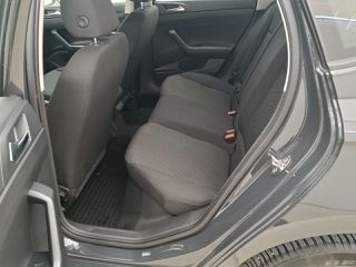 Volkswagen Polo 2021-thumb-4