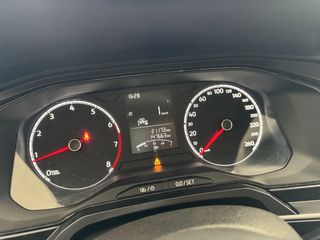 Volkswagen Polo 2021-thumb-14