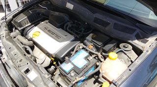 Opel Astra 2003-thumb-8