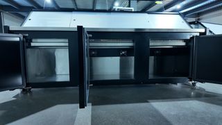 ΒΙΤΡΙΝΑ VERGI ΜΑΧ GK 2.00 x 1.05 x 1.20 ΑΛΛΑΝΤΙΚΩΝ - ΤΥΡΟΚΟΜΙΚΩΝ ME ΜΗΧΑΝΗ, ΜΕ ΤΥΡΙΕΡΑ, ΜΕ ΑΠΟΘΗΚEΣ (Άμεσα Διαθέσιμο)-thumb-2