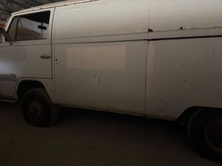 Volkswagen T2 1972-thumb-3